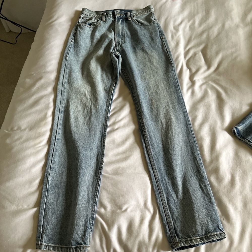 BRANDY MELVILLE john galt jane jeans size small
no flaws just don’t fit me
